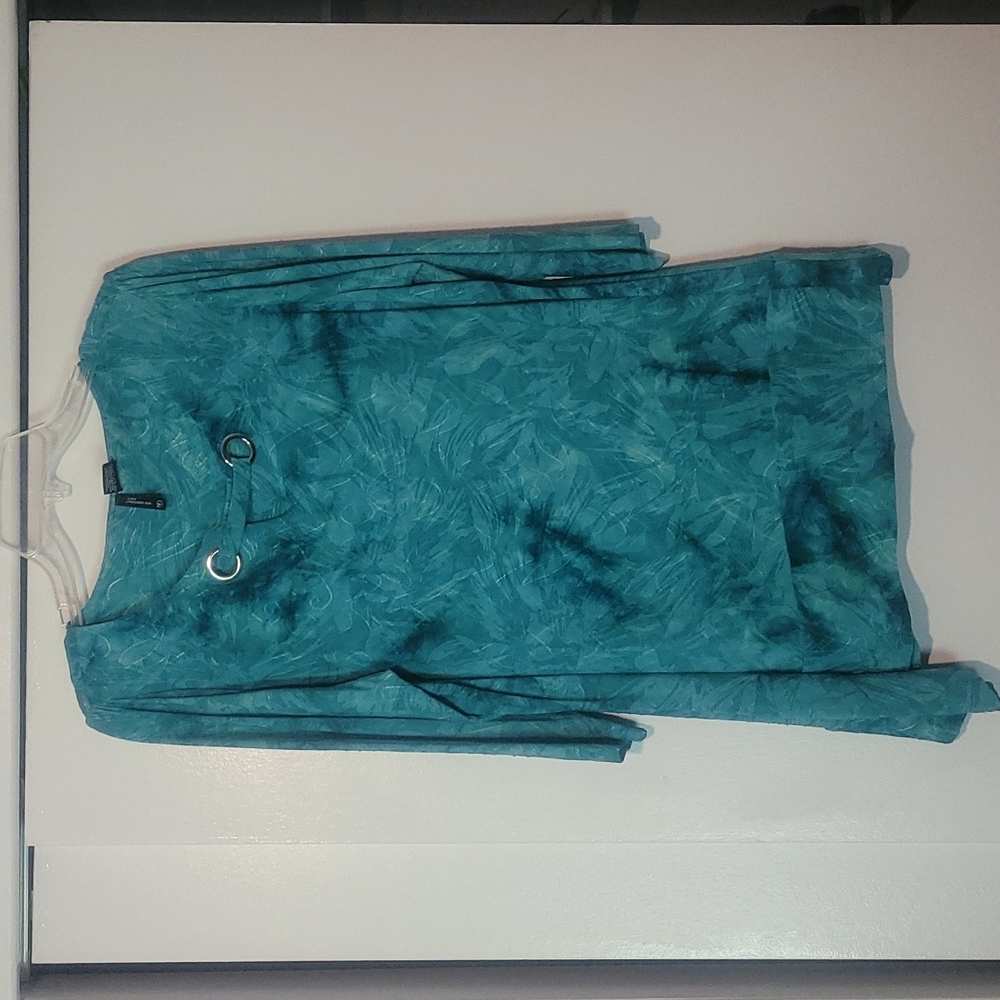 New Direction curvy ladies quarter length sleeve shirt 1x